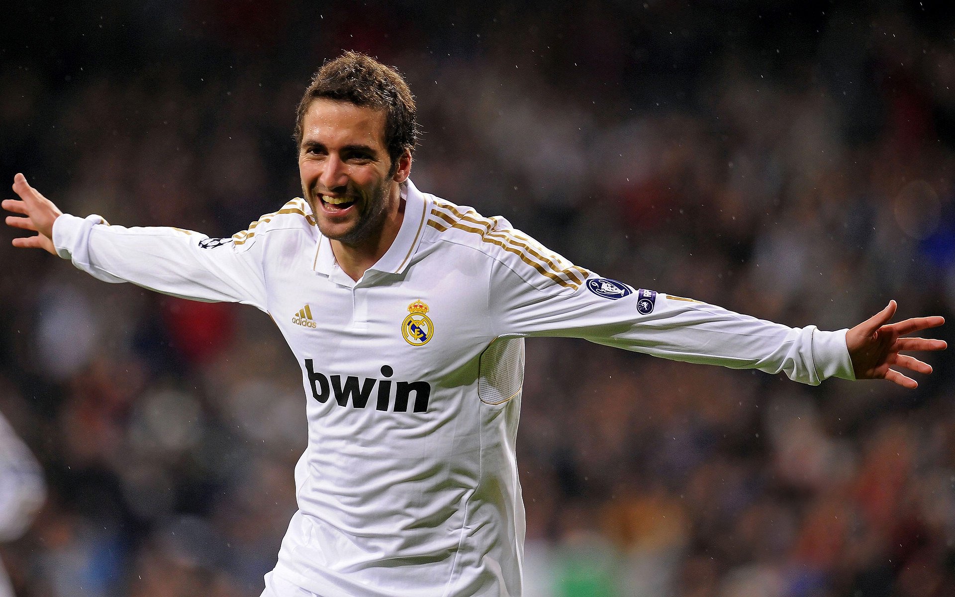 中超联赛29轮总结：成都蓉城告别争冠，上海海港领跑，中超联赛30轮